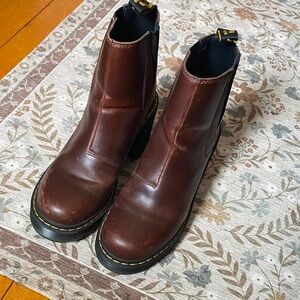 Dr. Martens Women's Spence Chelsea Boot